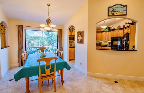 Floridana Beach House | Across the Street From Pristine Beach: No Cleaning Fee, 90 day minimum