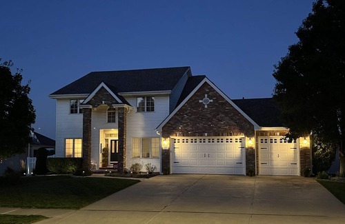 Papillion House | 🌟ACTIVE FAMILIES DREAM🌟hot-tub, b-ball, sauna, fire-pit, trampoline + game room!
