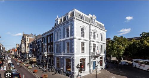 Municipality of Rijswijk Hotel | ADAM & EVE Paleisstraat