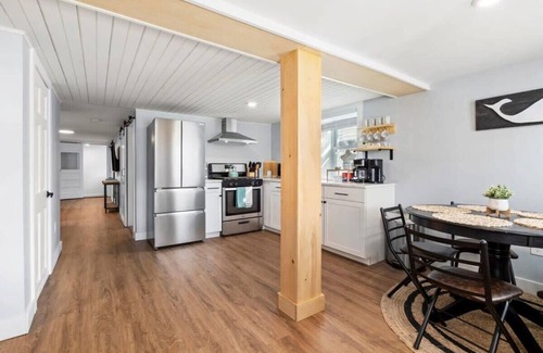 Salisbury Beach House | Addie Shack & Cammie Cabana | Pet Friendly | 10pp