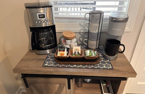 St. Pete Beach Cottage | Adorable 1BR Bungalow on Sunset Beach