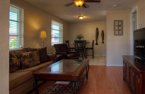 Englewood Cottage | Adorable Cottages on Lemon Bay