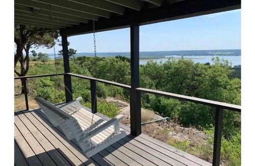 Nemo Cabin | Adorable Mesa Top Cabin (South Cabin)