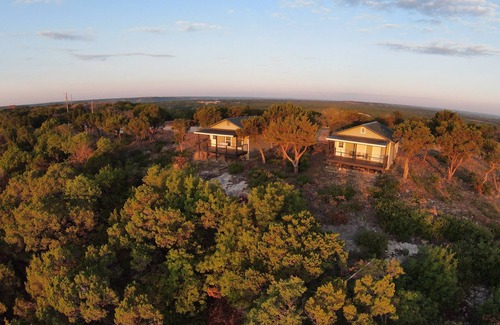 Nemo Cabin | Adorable Mesa Top Cabin (South Cabin)