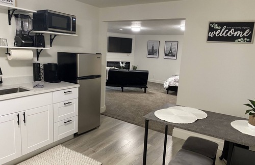 Taylorsville Apartment | Adorable Studio by SLCC