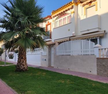 Torre de Benagalbon House | Adosado frente a la Playa