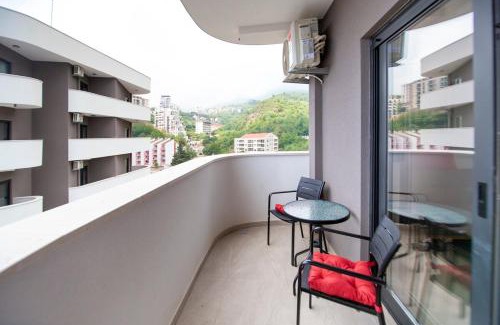 Becici Apartment | Adriatic calm Terrace & Parking
