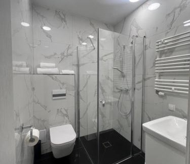 Wyszkow Hotel | Adzikowy Dworek