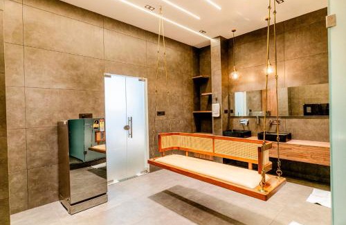 Sulthan Bathery Hotel | AE Tower Platinum Retreat