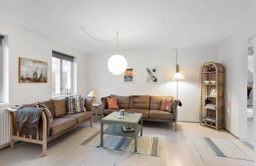 Ærø Municipality House | AE284-Aeroskobing-Gyden-13