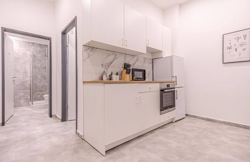 Funfhaus Apartment | Affordable Room for 4P | 10 Min from Westbahnhof
