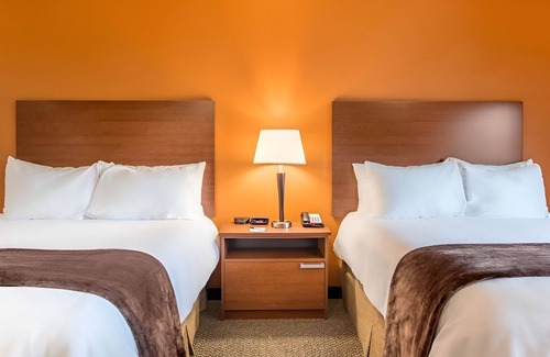 Wixom Hotel | Affordable Stay Perfect for Business Travelers Visiting Wixom - 4 Units!