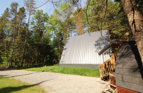 Perry Cabin | aframe in the woods.