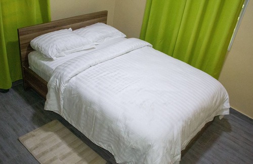 Prampram Bed & Breakfast | Afua Oparebea Courts
