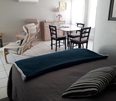 Eyragues House | Agréable studio près de st Rémy de Provence