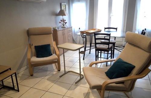 Eyragues House | Agréable studio près de st Rémy de Provence