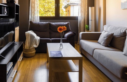 Ferrera Apartment | AH El Rincón de la Villa. Noreña. VUT-713-AS