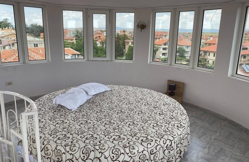 Aheloy House | Aheloy