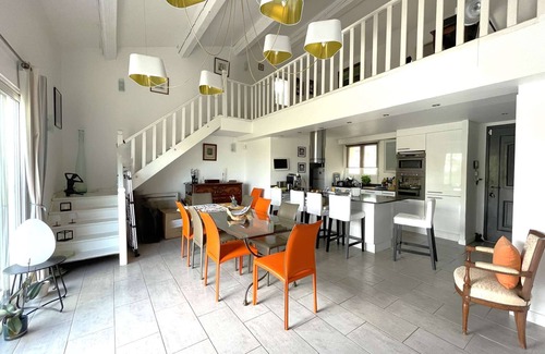 La Londe-les-Maures House | Air-conditioned Villa for 8 Guests with pool in the Domaine de Valcros