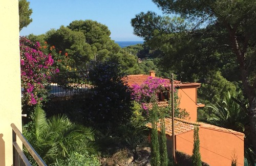 Sa Riera Villa | Air conditioned 4 Bedroom, 4 Bathroom villa. Walkable to the Beach