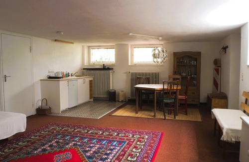 Furstenried-West Apartment | Airb33 Apartment München with private terrace in 10 min to metro station