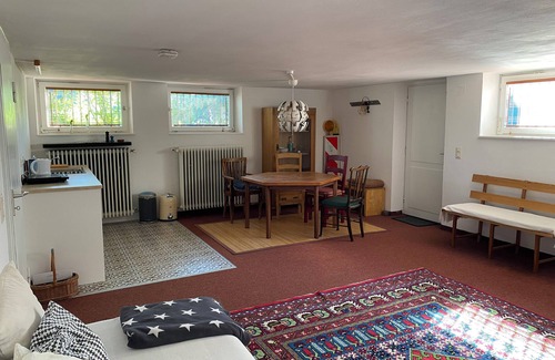 Furstenried-West Apartment | Airb33 Apartment München with private terrace in 10 min to metro station