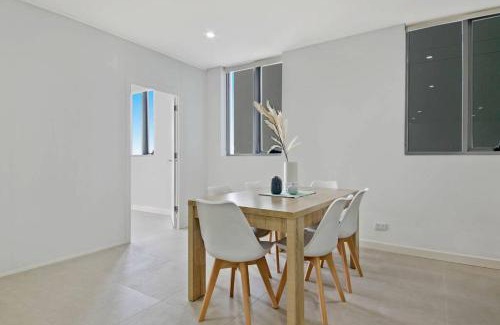 Mascot Apartment | Aircabin|Mascot|Spacious & Modern|Walk to station