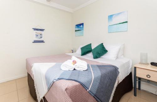 Airlie Beach Apartment | ☆Airliedise☆NO hills☆5min walk 2 Port of Airlie/Ferry terminal☆WiFi☆Netflix