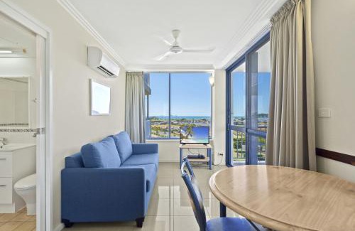 Airlie Beach Apartment | ☆Airliedise☆NO hills☆5min walk 2 Port of Airlie/Ferry terminal☆WiFi☆Netflix