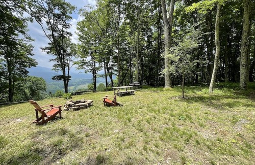 Davis House | Airstream- 6 acre site with incredible views