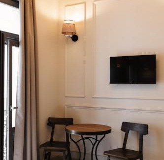 Monastiraki Apartment | Airy Athens Suites