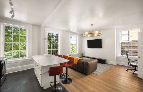 Pendleton Apartment | Airy, Elegant 1bd Apartment, Steps from Everything