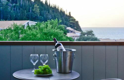 Agios Nikitas Hotel | Akron