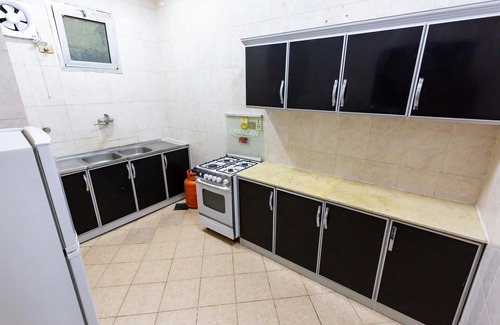 Medina Apartment | Al Eairy Furnished Apts Al Madinah 14