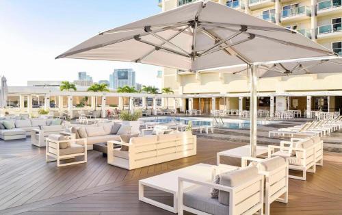 Ala Moana Apartment | Ala Moana Hotel Ocean view with balcony