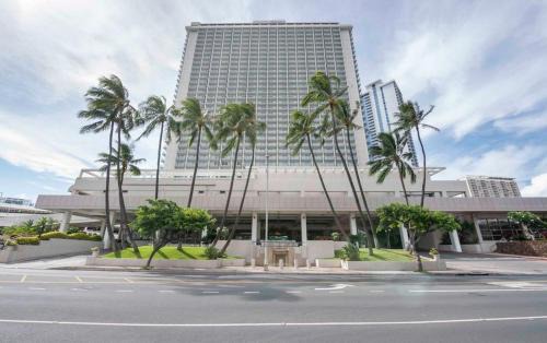 Ala Moana Apartment | Ala Moana Hotel Ocean view with balcony