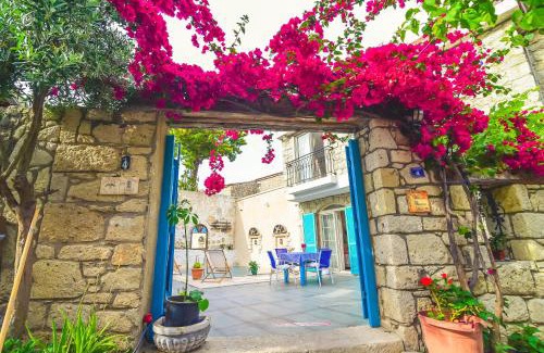 Alacati Hotel | Alacati Asmali Konak Hotel