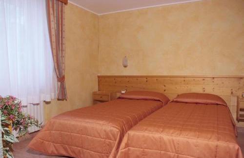 Passo del Tonale Hotel | Albergo Eden
