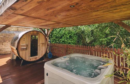 Pudleston House | Albert Lodge
