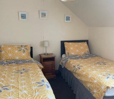 Bridlington House | Albion Cottages