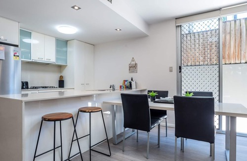 Albion Apartment | Albion Stay – Spacious Patio, Pool & Near Transport