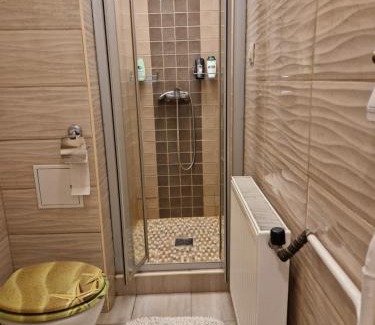 13th District Apartment | Alex Apartman free garage 150mts