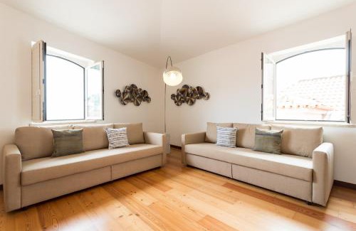 Santa Maria Maior Apartment | Alfama Modern Two Bedroom Apartment w River View and Parking by LU Holidays
