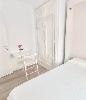 Alhaurin de la Torre House | Alhattic Rooms