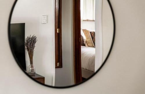 Alki House | Alki Beach Escape Walk to Shops & Yummy Eats Free Private Parking