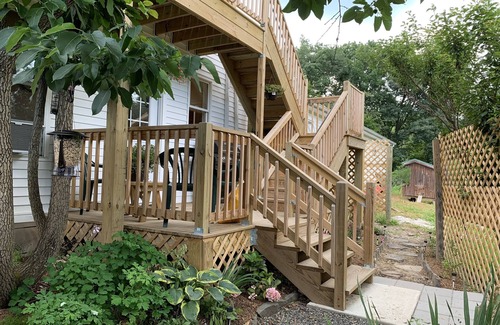 Hudson Apartment | All comforts of home