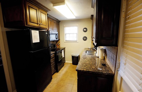 Hillcrest House | All Inclusive Furnished Duplex In Hillcrest.Close To Everything