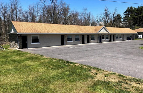 Waterville Apartment | All-inclusive studio apartment with ultilities included-Unit 7