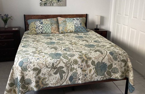 Clearwater Beach Hotel | ALL NEW Family beach stay at the Manatee!