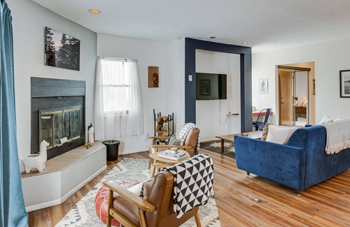 El Prado Condo | All-Season El Prado Condo Near Skiing & Hiking!